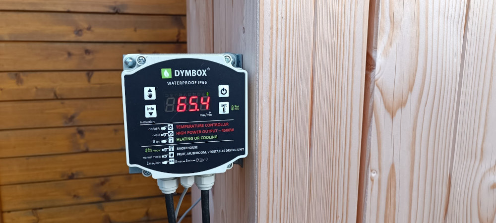 Dá sa termoregulátorom pre vykurovaciu špirálu do 4,5 kW ovládať elektrická udiareň Kaiser 250?